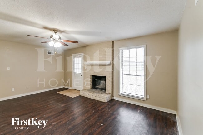 Photo - 4266 Crump Rd