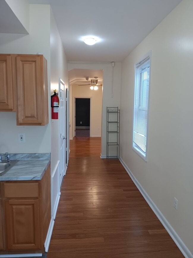 Photo - 2607 Cecil B. Moore Ave Unidad C