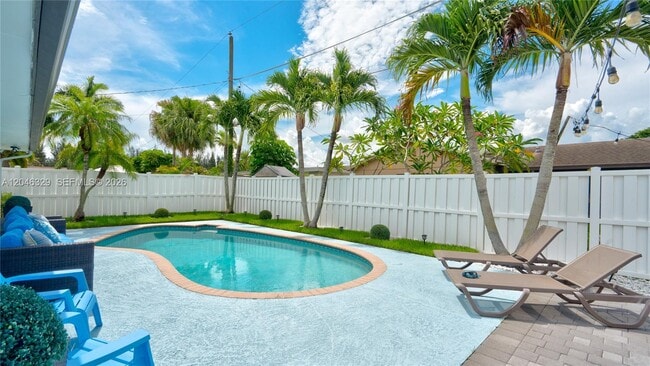 11370 NW 46th Pl