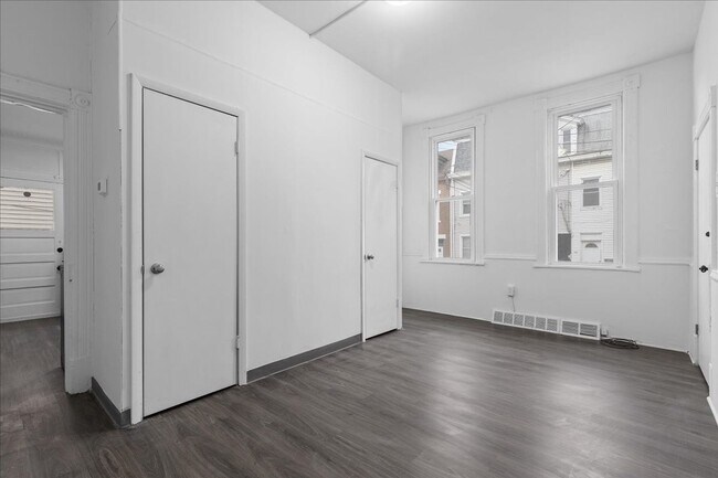 Photo - 3900 Howley St Unit 2