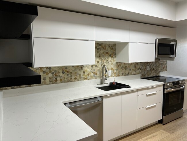 Photo - 8150 N Central Ave