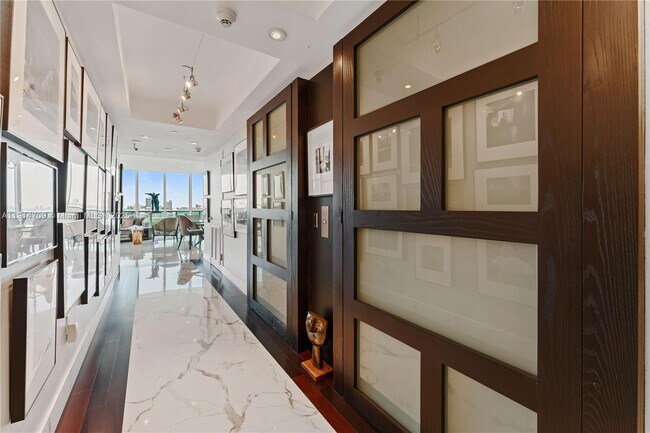 Photo - 6000 Indian Creek Dr Unit PH 2501