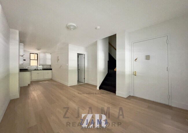 Building Photo - 152 Parkside Ave Unit 1K Rental