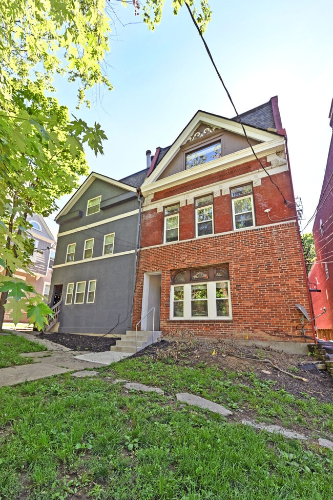 Photo - 2228 Kemper Ln Unit 3