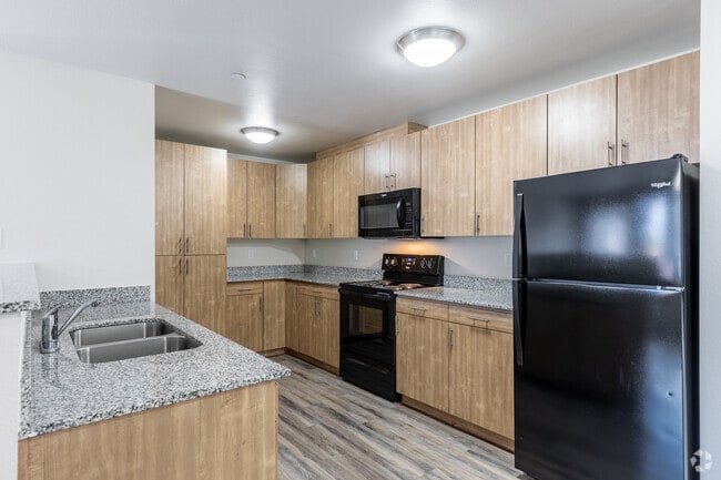 2BR, 2BA -1205SF