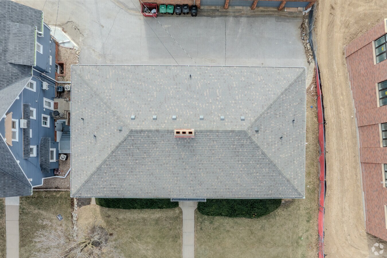 Photo - Dewey Apartments