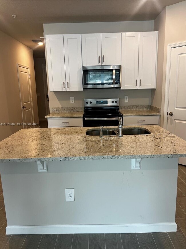 Photo - 478 Salisbury Cir