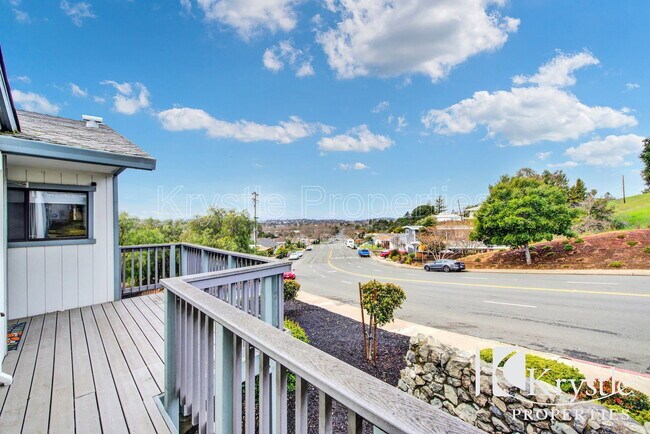 Photo - 101 Nashville Ln