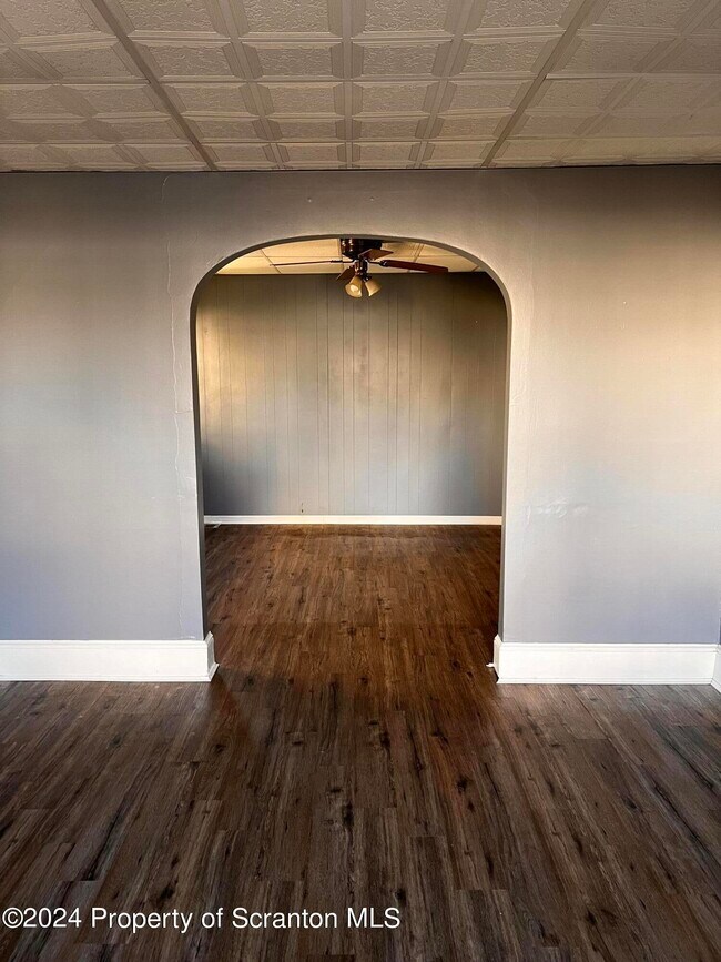 Photo - 57 Swallow St