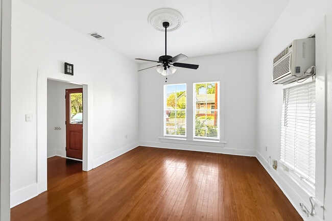 220 Leigh St Unit 1