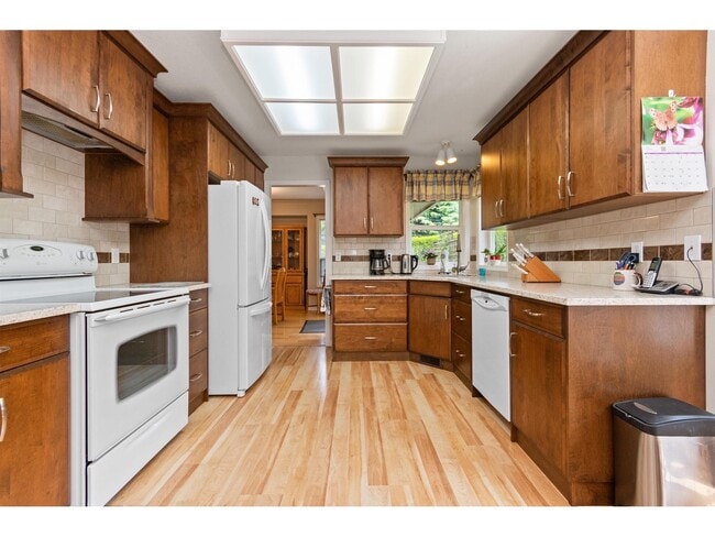 Photo - 46660 Sylvan Dr