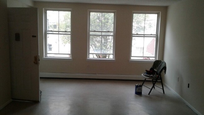 Photo - 814 Courtlandt Ave Unidad Apt. B