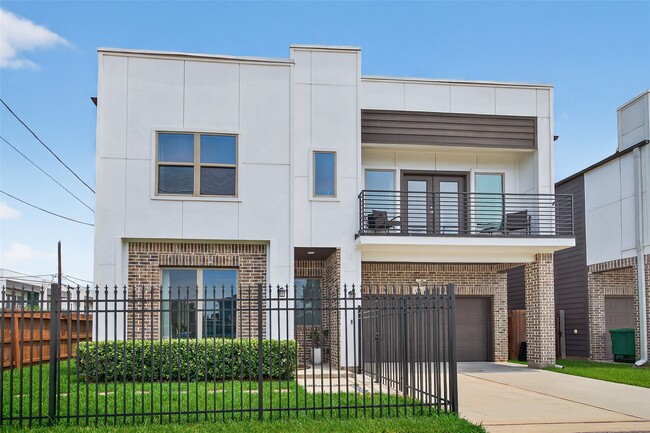 Building Photo - 1712 Schweikhardt St Rental