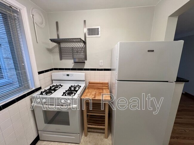 Photo - 6360 Sutherland Ave Unit 1w