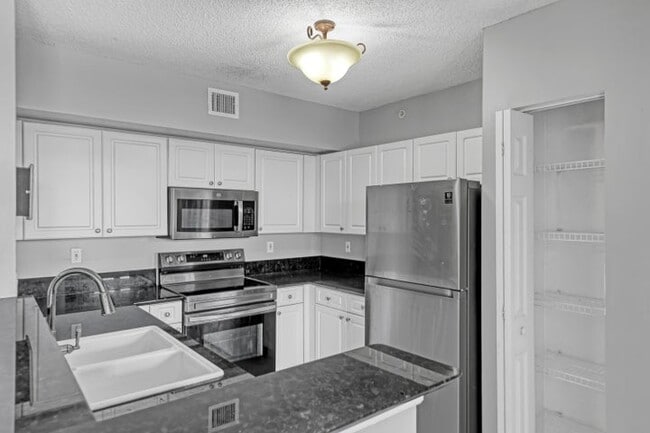 Building Photo - 651 Okeechobee Blvd