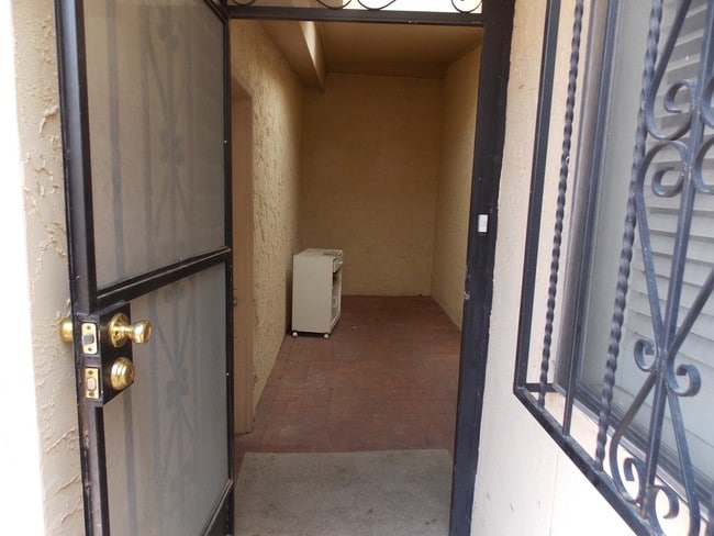 Photo - 3107 Isla Verde Cir