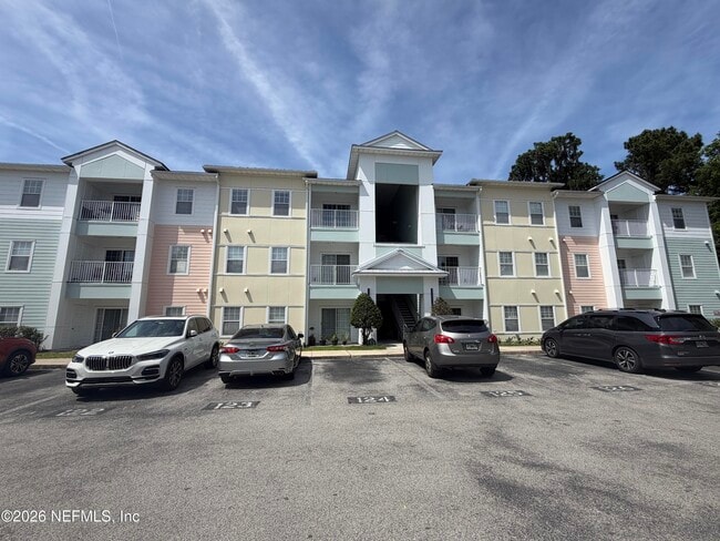 Building Photo - 8235 Lobster Bay Ct Unit 206
