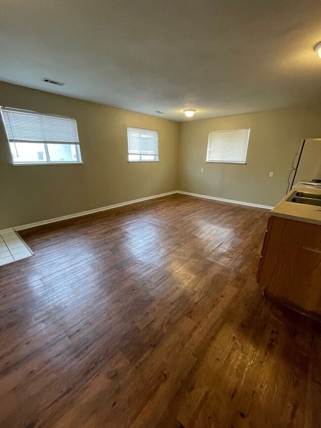 Photo - 2 bed/ 1 bath Single Family House