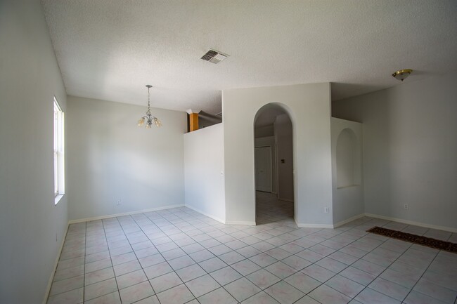 Photo - Available Now! 3/2 Home Near Hunter's Cree...