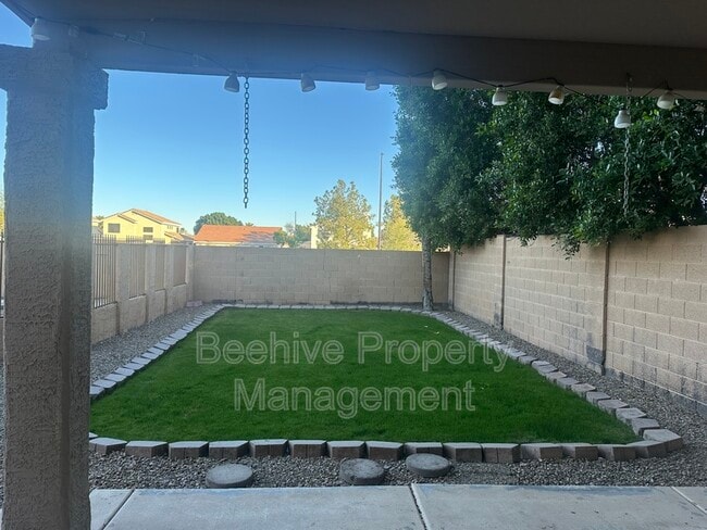 Photo - 1034 W Juanita Ave