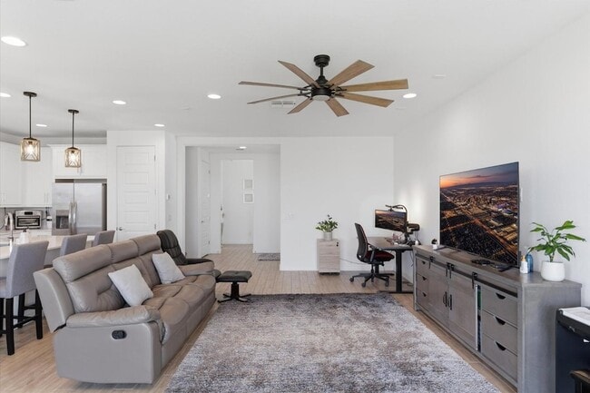 Photo - 5935 S Coyote Canyon