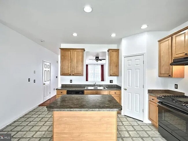 Photo - 1193 Ledge Dr