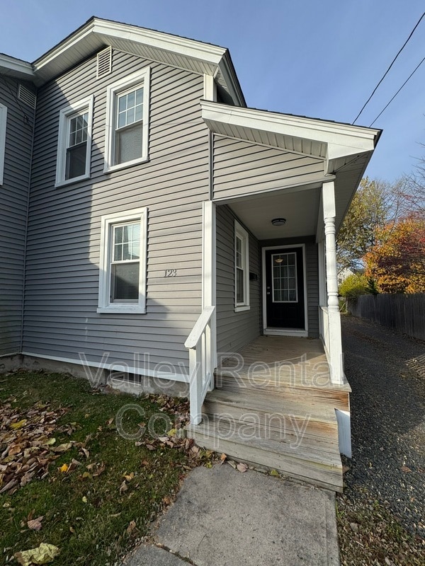 Photo - 123-125 Williams St