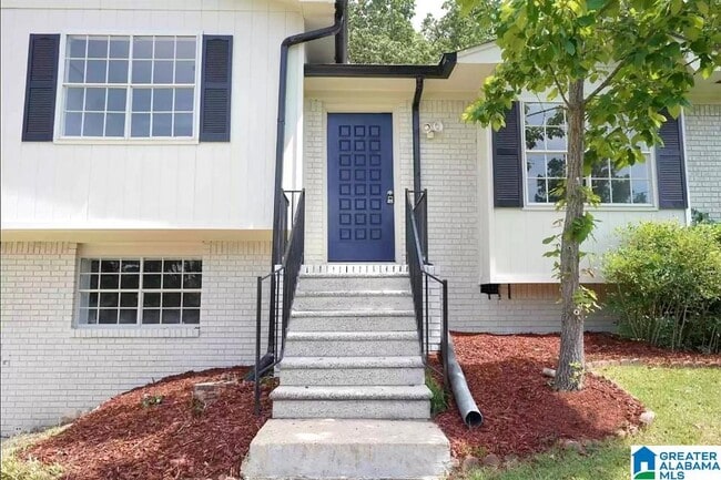 5010 Darlene Dr