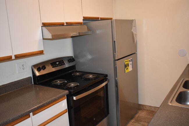 Photo - 3645 E 32nd St