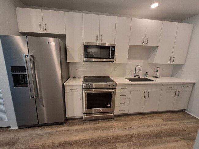 Photo - Newly Built Condo Studio, 1ba, 1pkg 354sqft. for $2300 Unit 9102