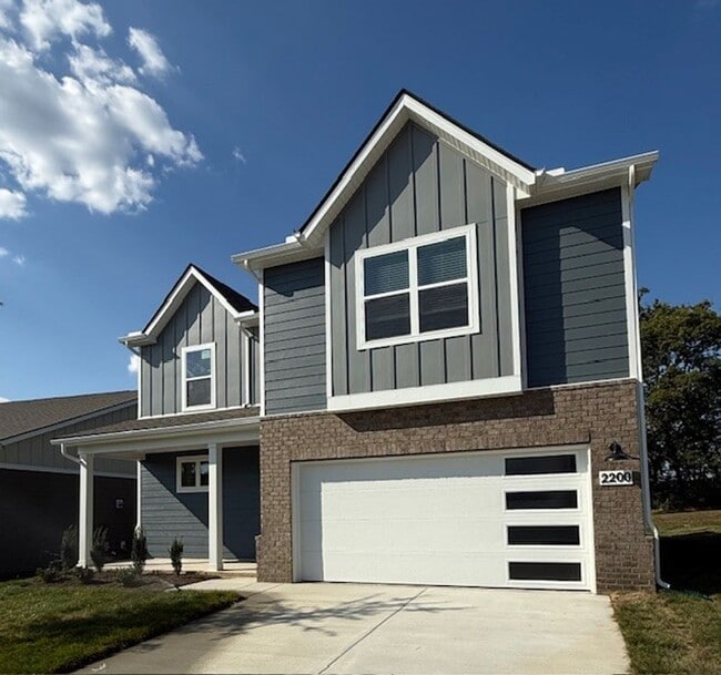 Building Photo - 2200 Mackinac Bnd Rental