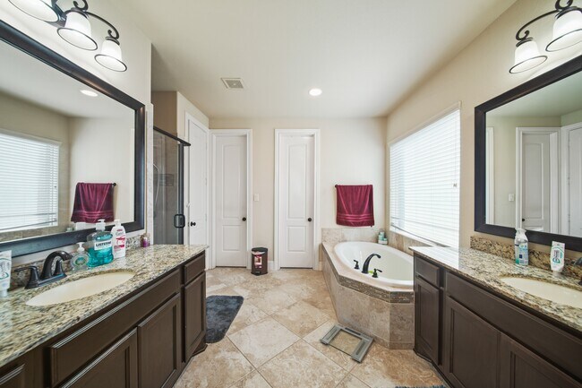 2523 Crossvine Dr