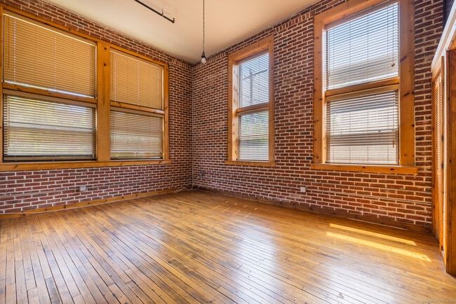 Building Photo - 325 Myrtle Ave Unit APT 1101