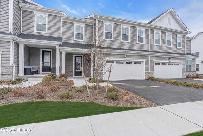 Photo - 122 Woolley Ct