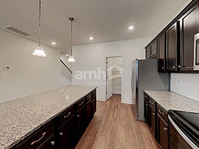 Photo - 2121 Johnston Dr