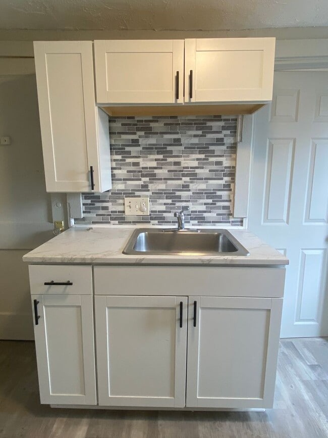 3164 W. 73rd