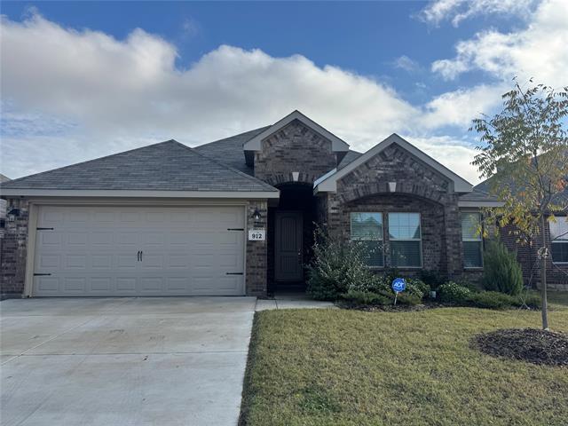 Photo - 912 Madeline Ln