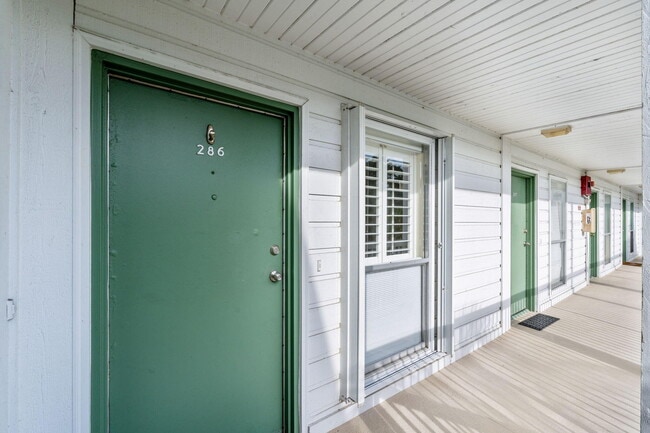 Photo - 286 Cypress Point Dr