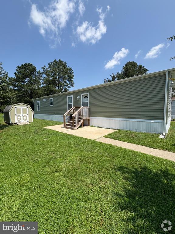 Building Photo - 4 Greenwood Cir Rental