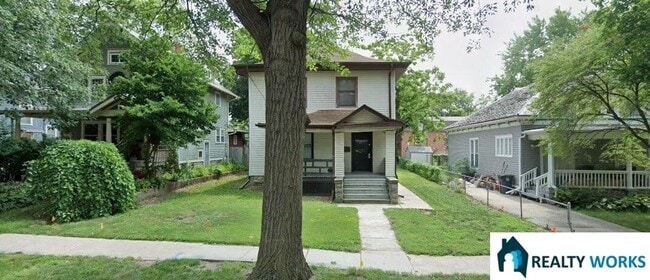 Building Photo - 1919 Washington St Unit 1