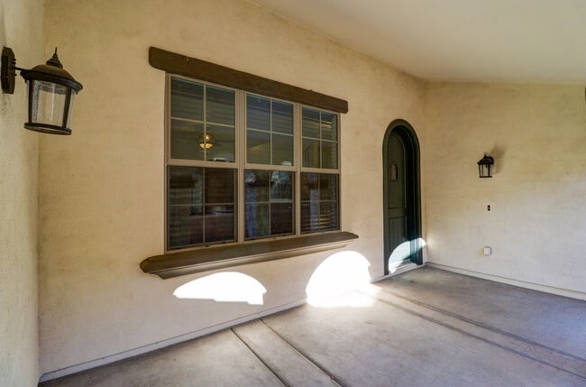 15359 W Columbine Dr