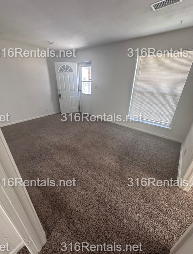 2305 S Topeka St