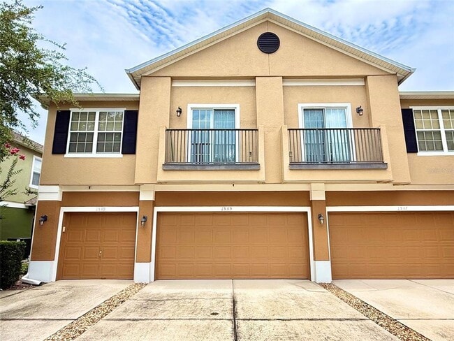 Building Photo - 1535 Broken Oak Dr Unit 37B