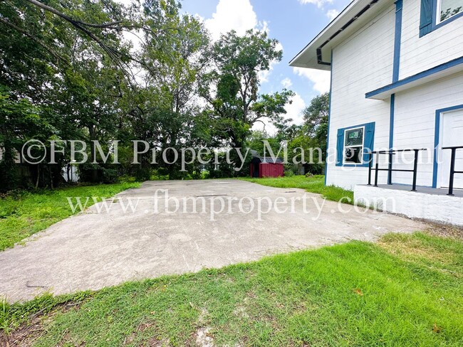 Photo - 518 N 26th St