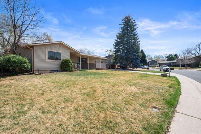 Photo - 4 bedroom / 2 bath / Beautifully Updated