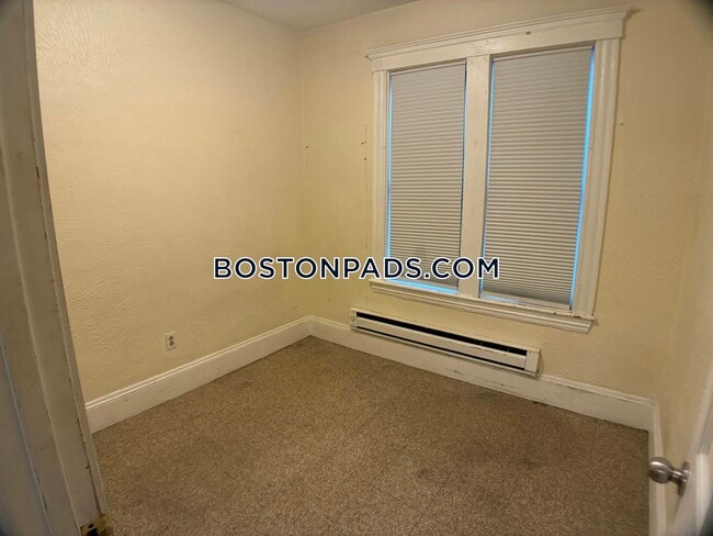 Photo - 739 Parker St Unit 3