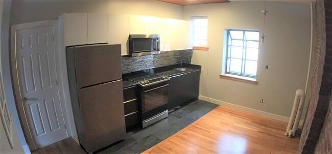 Photo - 210 Hemenway St Unidad 1C Rental