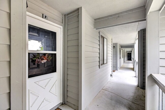 Photo - 8471 Yadkin Cir Unit Apartment F
