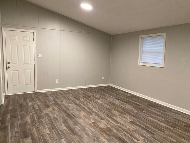 Photo - 505 Pearson Dr