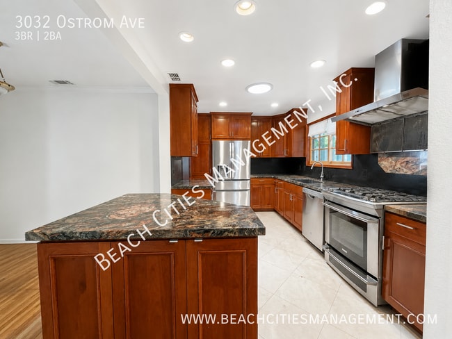 Photo - 3032 Ostrom Ave